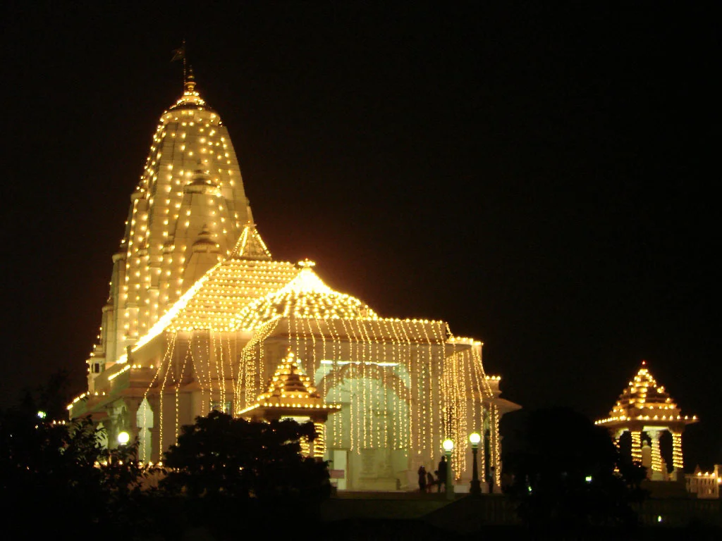 Laxminarayan-Temple-Birla-Mandir-at-night-in-Jaipur