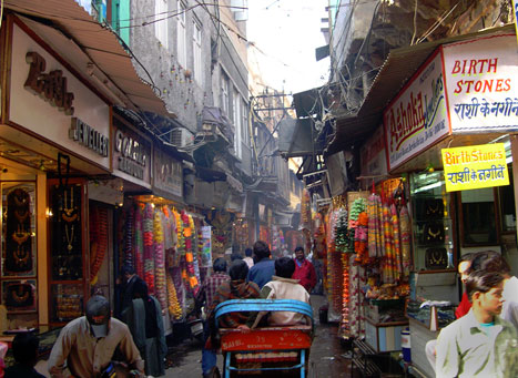 old-delhi-shopping-market1-1
