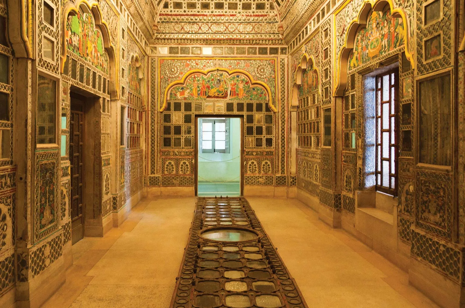 007Hall-of-Mirrors-Mehrangarh-Fort-Jodhpur-India